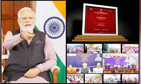 संवरता भारत : पीएम मोदी ने किया देश में 508 रेलवे स्टेशनों के रिडवलपमेंट का आगाज 