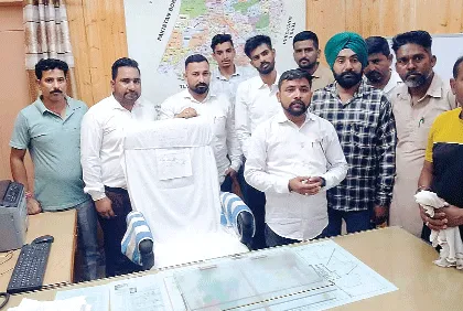 मेडिकल नशे की बिक्री रोकने की मांग को लेकर विरोध प्रदर्शन