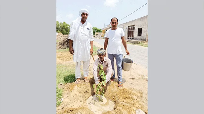 पिता के निधन पर पुत्र ने दिया पर्यावरण संरक्षण का संदेश