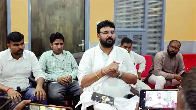 रोडवेज बस सेवा से जोड़ने की मांग