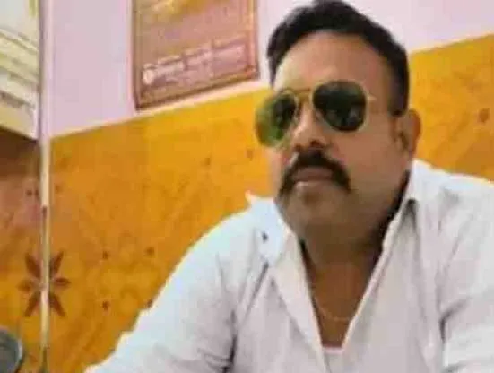 UP Crime News: फ़िल्मी स्टाइल में दिनदहाड़े वकील की चैंबर में गोली मारकर हत्या