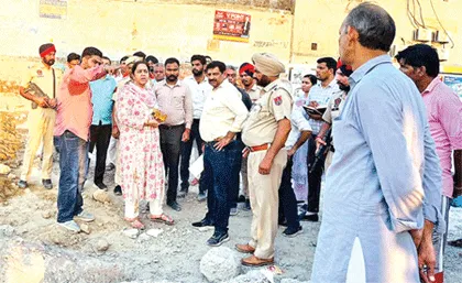 डॉ. दुग्गल ने विकास कार्यों का लिया जायजा