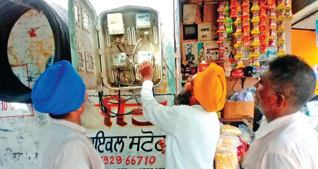 पॉवकॉम विभाग ने 137 बिजली चोरों पर ठोका 101.63 लाख का जुर्माना