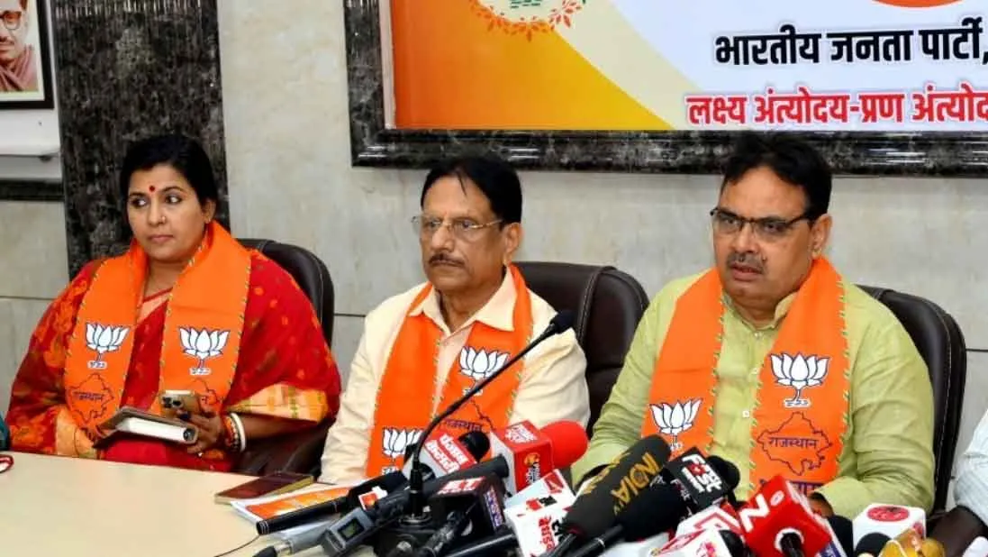 पीएम मोदी की ‘परिवर्तन संकल्प महासभा’ का जिम्मा संभालेगी महिलाएं