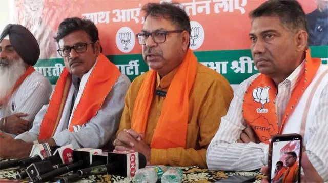 भाजपा ने प्रेस वार्ता में कांग्रेस सरकार को घेरा
