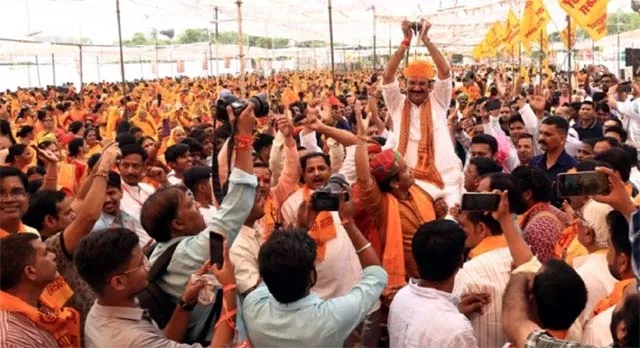 ब्राह्मण महासंगम की हुंकार, 14 प्रतिशत आरक्षण दें सरकार
