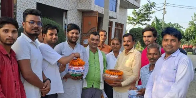 भाजपाइयों ने मेरी माटी मेरा देश में दी स्वतंत्रता सेनानियों और शहीदों को श्रद्धांजलि
