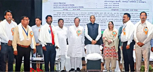 Ashok Gehlot : विद्यार्थियों को उच्च संस्कार देकर समाज सेवा की भावना विकसित करें शिक्षक