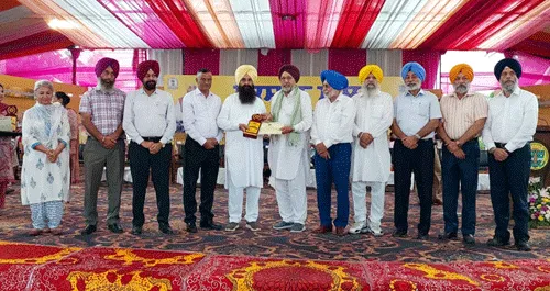शाह सतनाम जी धाम राजगढ़-सलाबतपुरा का ‘चकोतरा’ फिर प्रथम