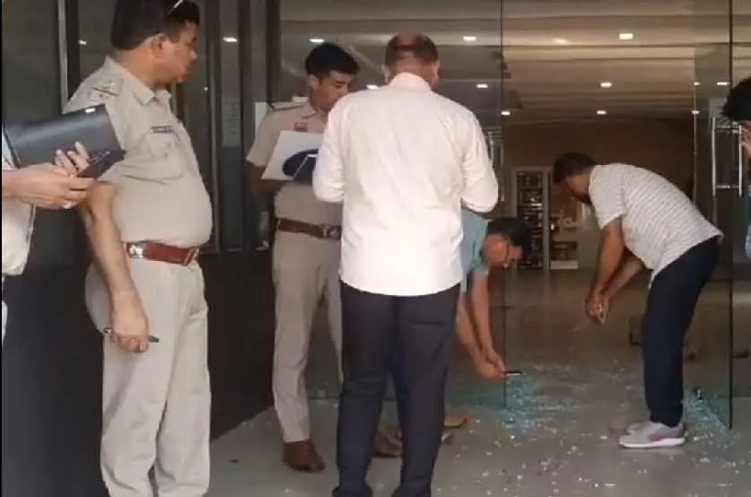 फतेहाबाद के एक होटल में क्यों चली अंधाधुंध गोलियां, जानिये क्या है विवाद