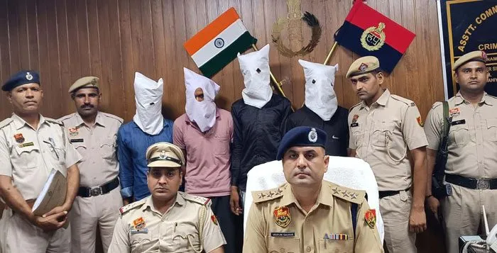 गाड़ी में सवार बिठाकर मारपीट व लूटपाट के चार आरोपी दबोचे