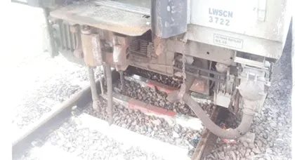ट्रेन का इंजन दौड़ता रहा, कपलिंग टूटी