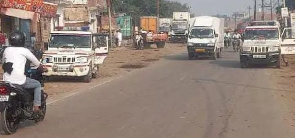 अवैध पशु पैठ पर फिर चला पुलिस का चाबुक, छह गिरफ्तार