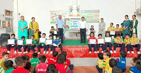 गणित प्रतियोगिता में कलम व अशोक सदन ने मारी बाजी