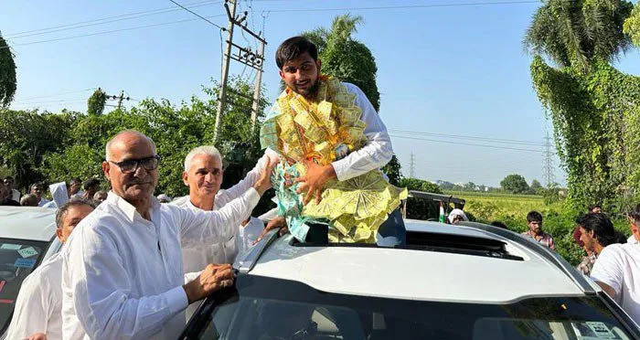 छात्र राजनीति से भविष्य के बड़े नेताओं का होता है निर्माण: पदम सिंह दहिया