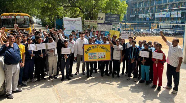 एनसीसी कैडेट्स ने स्वच्छता जागरूकता रैली निकाली