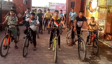 नशे के विरूद्घ खरखौदा में निकाली साइकिल यात्रा