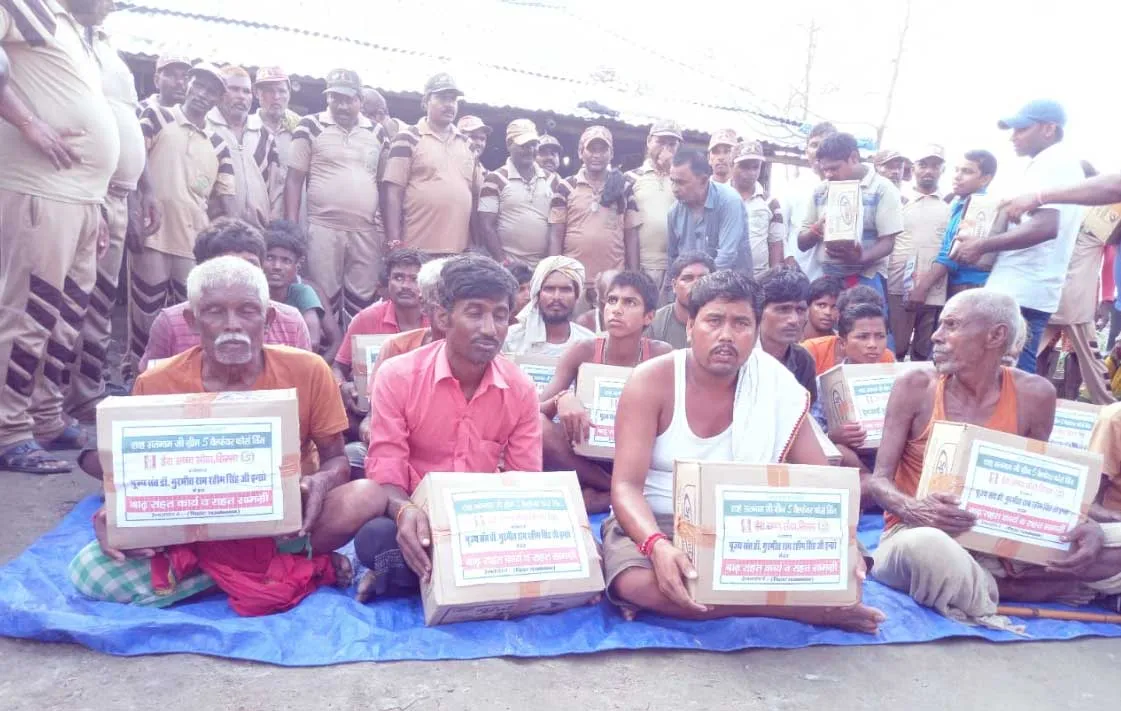 Kosi River: बिहार में कोसी नदी ने मचाई तबाही, 50-60 घर बहे, ग्रीन एस के सेवादारों ने बाढ़ पीड़ितों की मदद