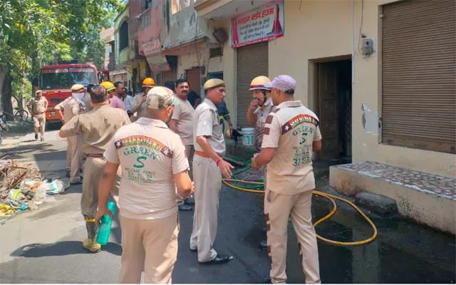 इंसानियत की सेवा के जज्बे को अधिकारियों ने किया सलाम