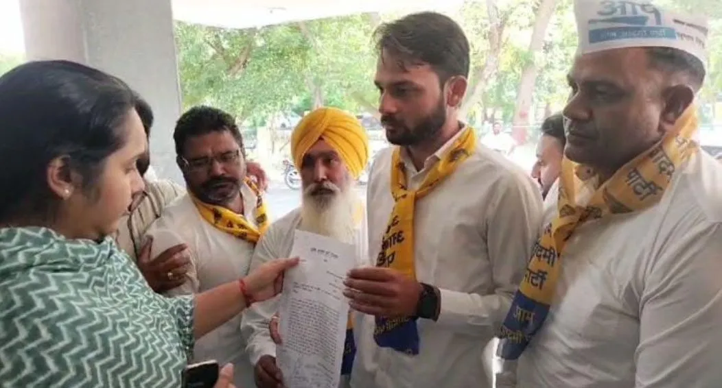 आप नेता संजयसिंह की गिरफ्तारी का विरोध, किया प्रदर्शन
