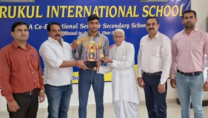 शुभम तोमर ने सीबीएसई क्लस्टर में झटके 2 गोल्ड मैडल