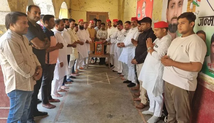 देश मे गरीबी और बेरोजगारी चरम पर : रविन्द्र देव