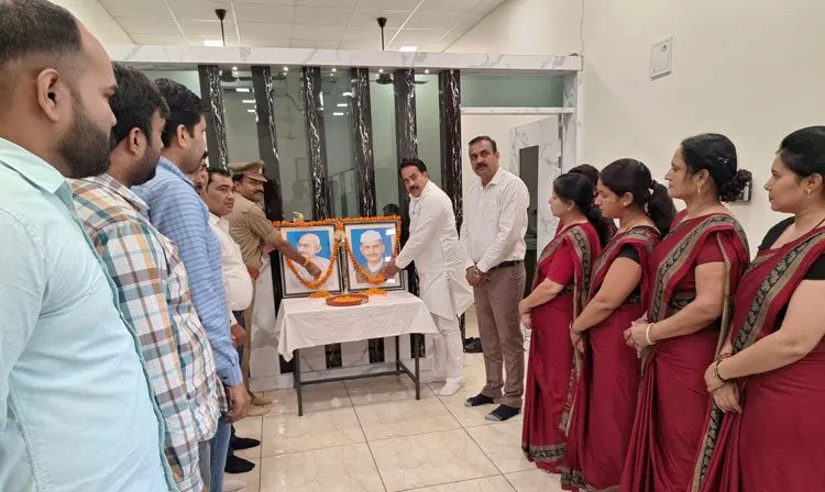 गांधी के अहिंसक विरोध ने उड़ाई थी अंग्रेजो की नींद – डॉ अनिल आर्य
