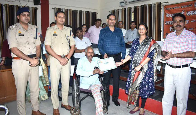 समाधान दिवस में 26 फरियादियों द्वारा राजस्व, पुलिस एवं अन्य विभागों से सम्बंधित प्रार्थना पत्र दिए जाने पर मौके पर 3 शिकायतों का निस्तारण