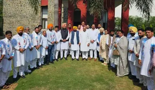 9 पार्षद आम आदमी पार्टी में शामिल