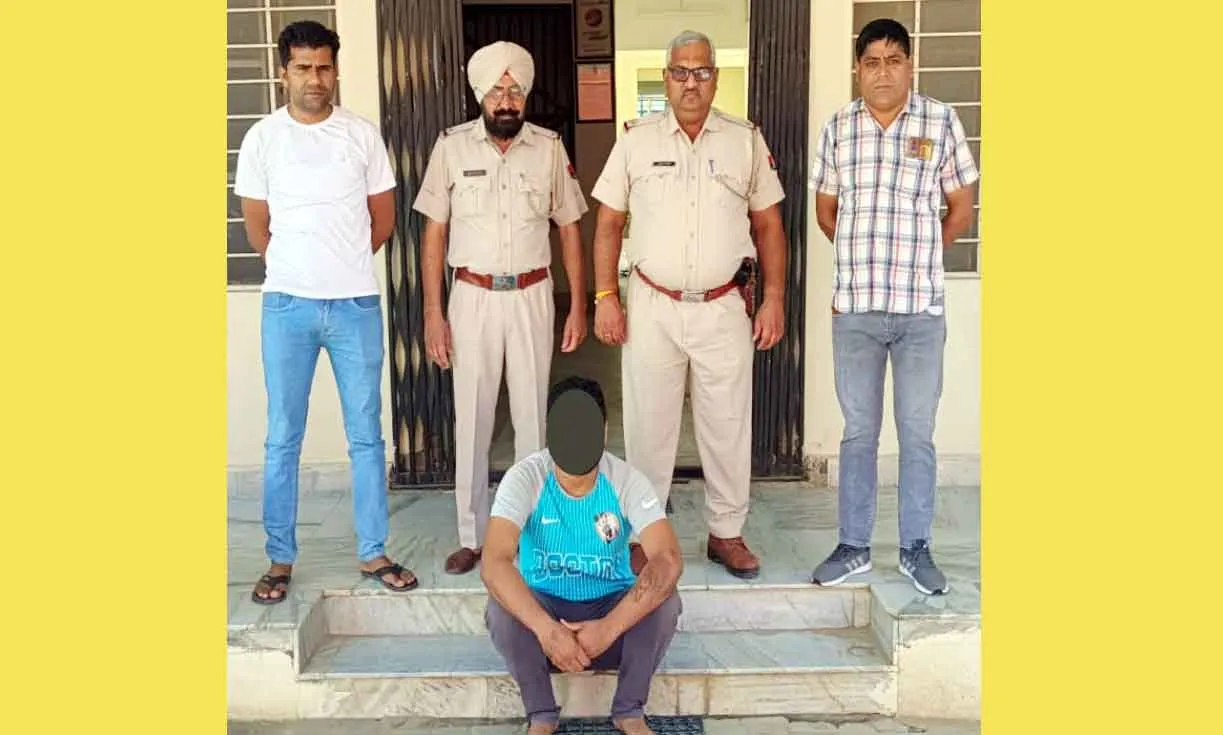 अफीम-हेरोइन व बिक्री राशि सहित दो गिरफ्तार
