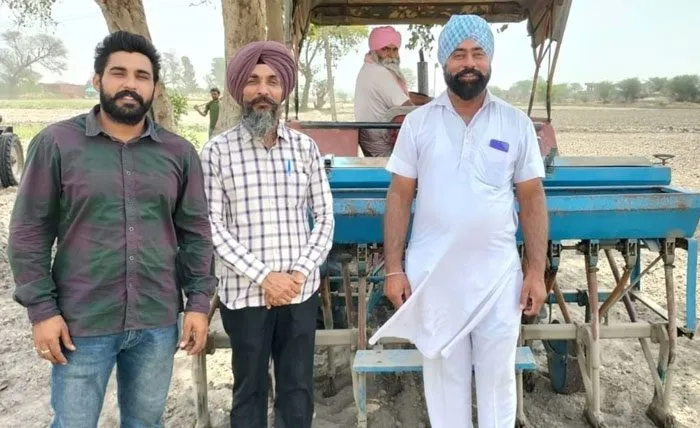 प्रगतिशील किसान बलविंदर सिंह पर्यावरण को प्रदूषण से बचाने के लिए नहीं जलाते पराली