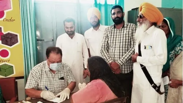पक्का चिश्ती में नेत्र परीक्षण शिविर का आयोजन