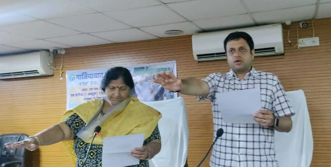 Ghaziabad News: आओ ! सभी मिलकर शहर को स्वच्छ और नंबर वन बनाएं:विक्रमादित्य सिंह मलिक 