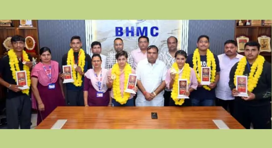 शिक्षा के साथ खेलों में लहराया परचम