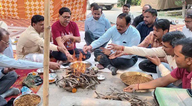 वाल्मीकि जयंती पर तहसील प्रांगण में सुंदरकांड पाठ