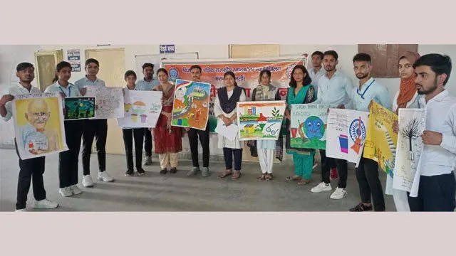 वीएसपी कॉलेज में पोस्टर के माध्यम से दिया स्वच्छता का संदेश