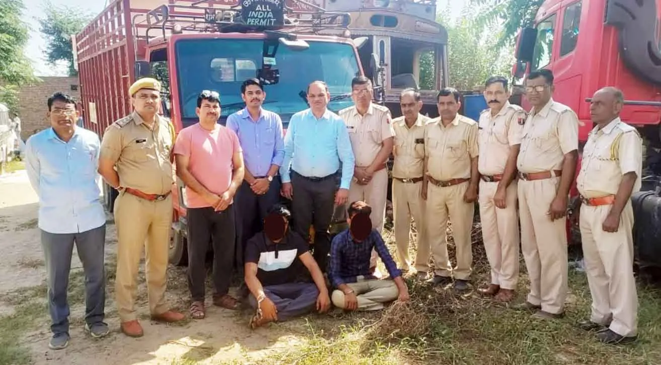 लाखों की शराब सहित दो गिरफ्तार