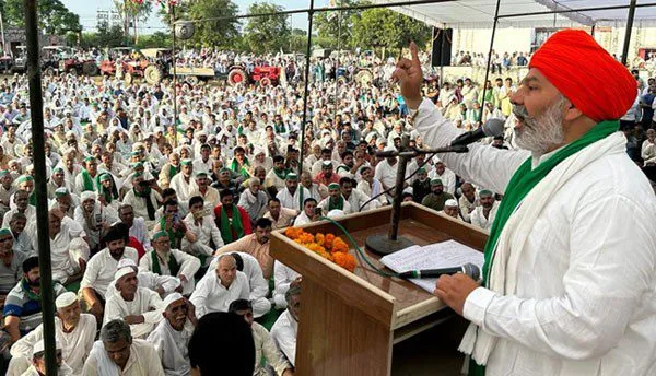 देश का किसान आज नाजुक दौर से गुजर रहा है हम सरकार की गलत नीतियों का डटकर मुकाबला करेंगे: नरेश टिकैत 