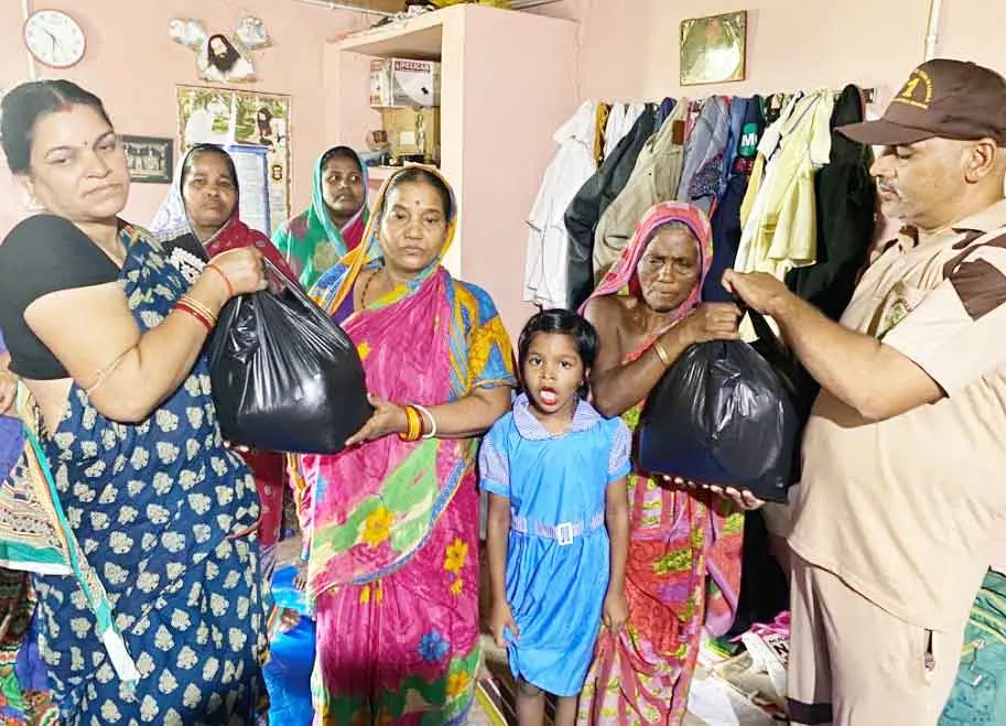 उड़ीसा की साध-संगत ने महापरोपकार माह की खुशी में किया परहित, परोपकार