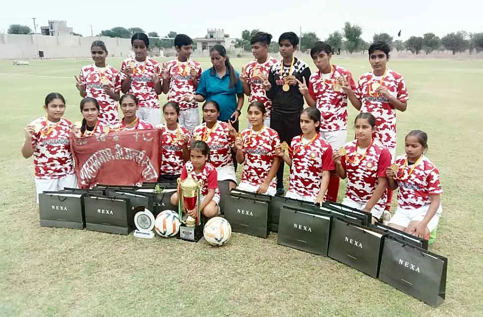 शाह सतनाम जी गर्ल्स स्कूल श्री गुरुसरमोडिया ने जीती फुटबॉल चैंपियनशिप