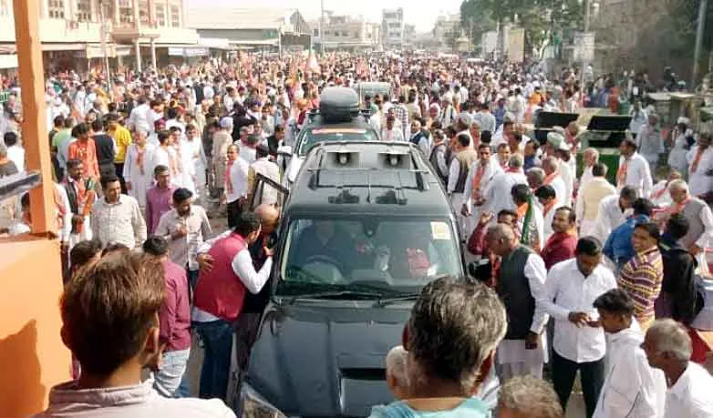 भाजपा प्रत्याशी अमित सहू के समर्थन में निकला रोड शो