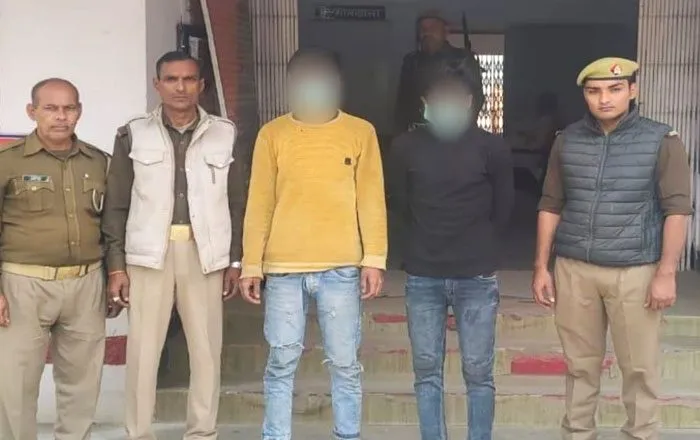 दो चोर चढ़े पुलिस के हत्थे
