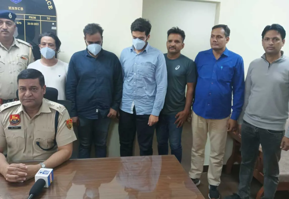 गुरुग्राम से नारकोटिक्स कंट्रोल ब्यूरो ने पकड़ा 2.27 करोड़ का नशीला पदार्थ