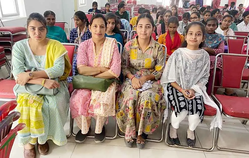 कौशल विकास से मिलता है नया हुनर