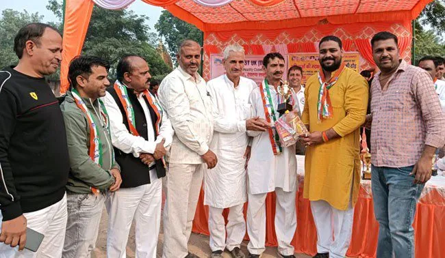 बुजुर्ग प्रेम ने जीता दौड़ प्रतियोगिता का प्रथम पुरस्कार