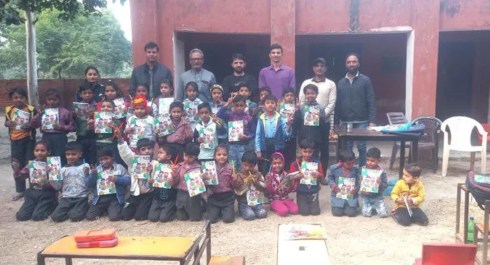लेखन प्रतियोगिता में तनीषा रही प्रथम