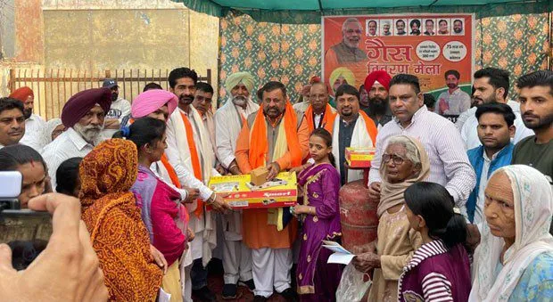 ‘उज्जवला योजना’ देश की तरक्की में मील का पत्थर हो रही साबित : धीमान