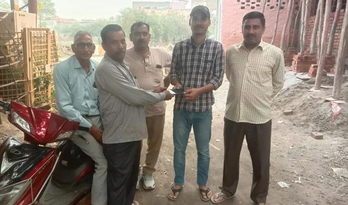 Honesty: मेरठ के डेरा श्रद्धालु ने कर दिया ऐसा कमाल जिसकी हो रही चर्चा