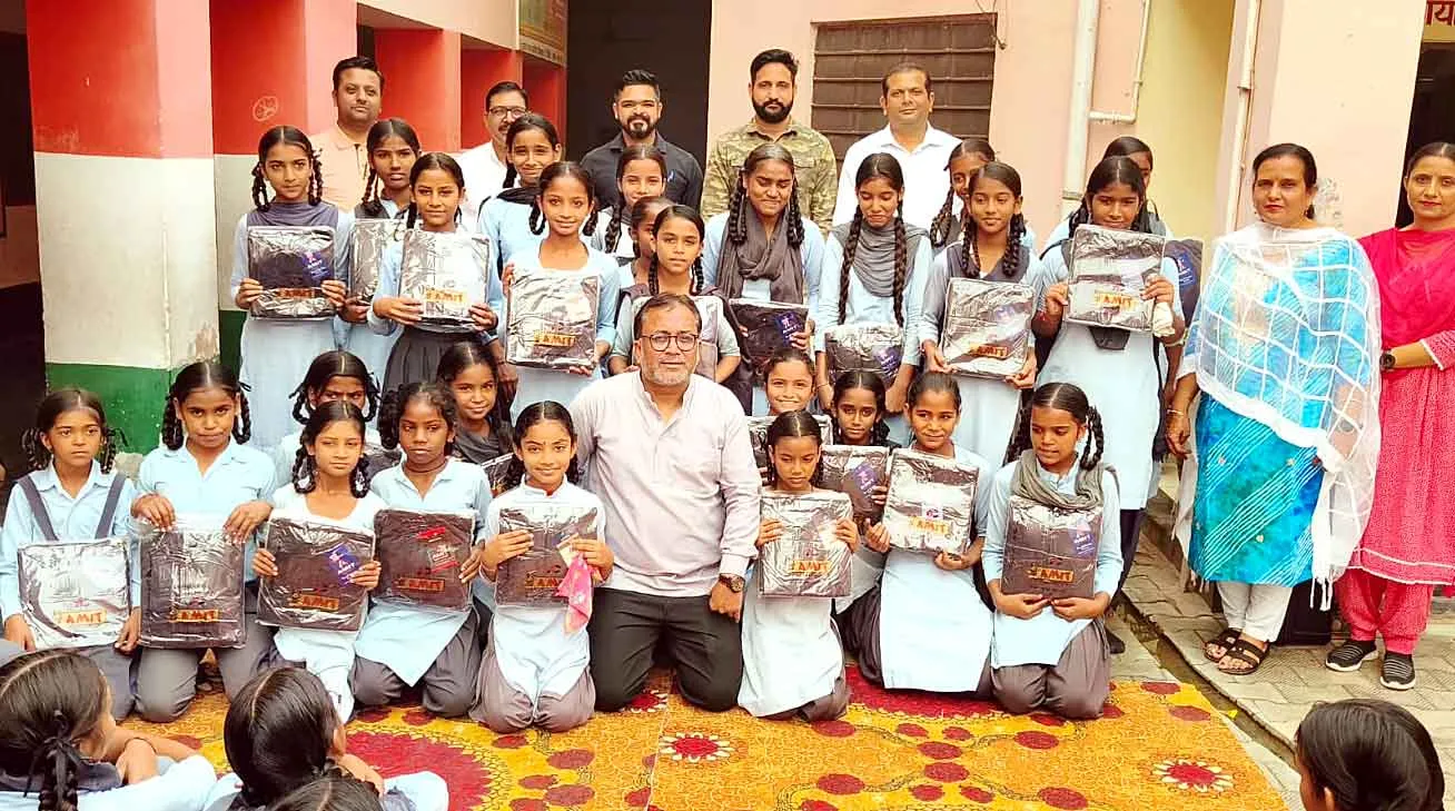 भ्रष्टाचार मुक्ति के लिए स्वयं से करनी होगी शुरुआत