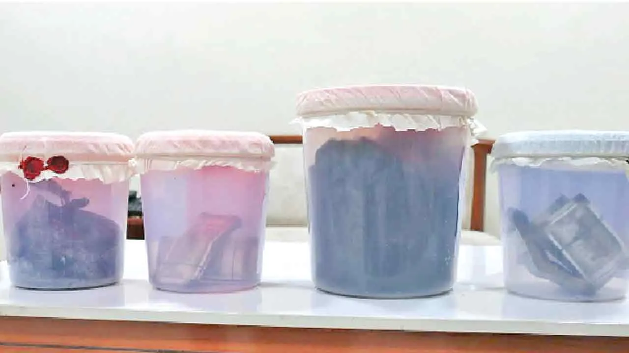 चार किलो हेरोइन और ड्रग मनी सहित दो तस्कर दबोचे
